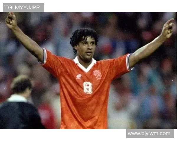 足球明星搞笑身材大比拼趣味视频让你捧腹大笑不容错过